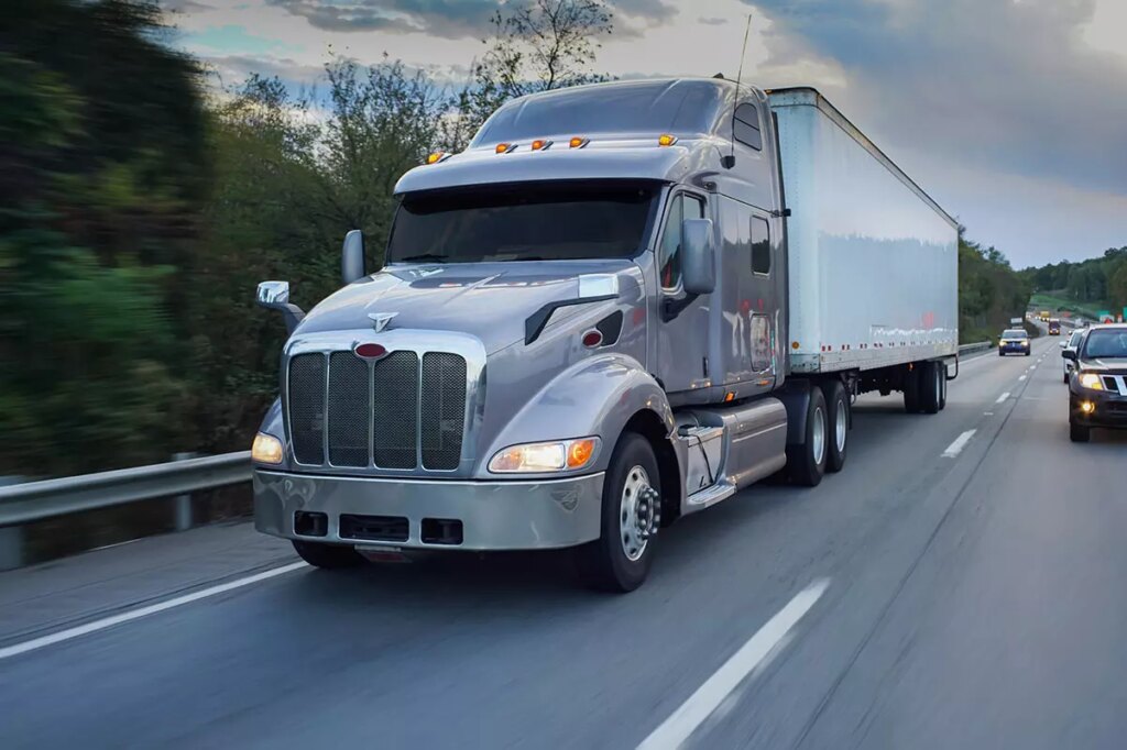 What Should I Do If I Am Hit by a Commercial Truck in Denver?